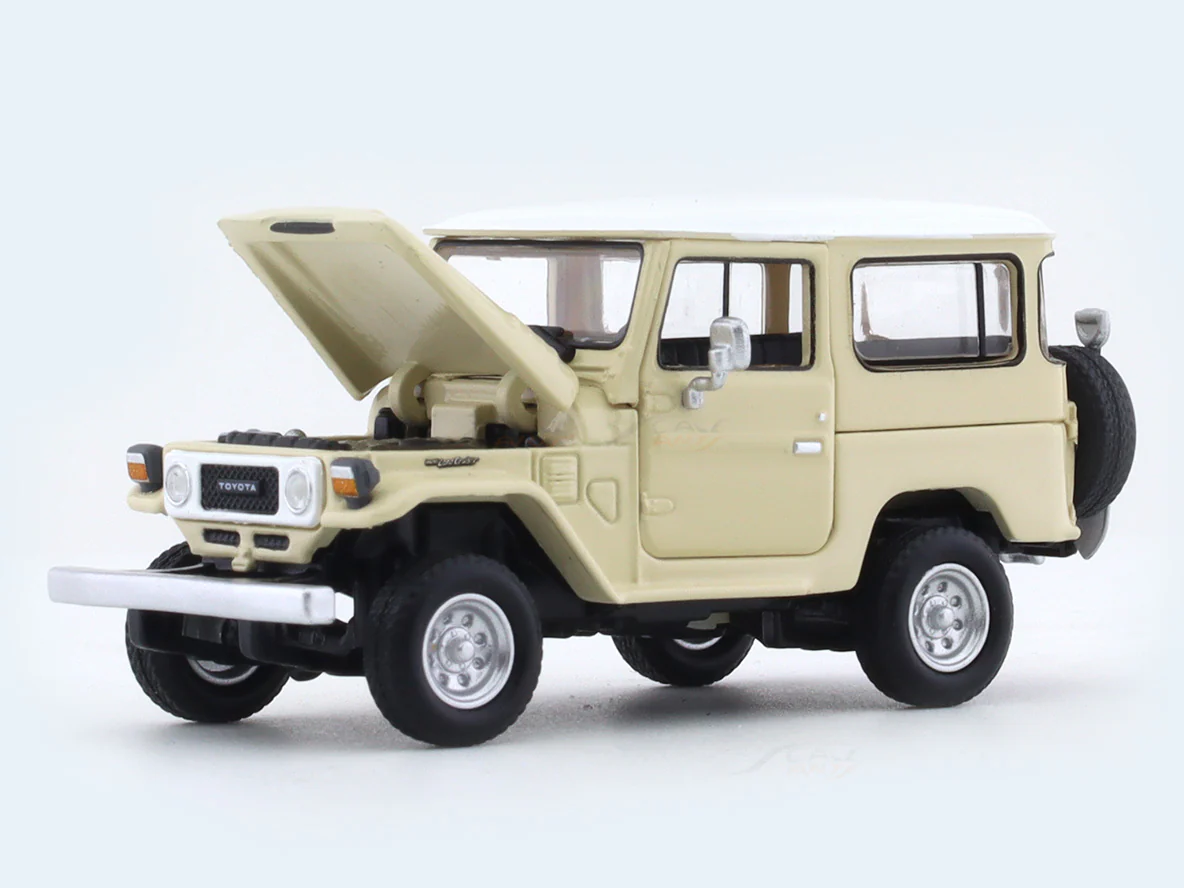 Toyota Land Cruiser FJ40 beige wt 1:64 Hobby Fans diecast scale model collectible - Image 7