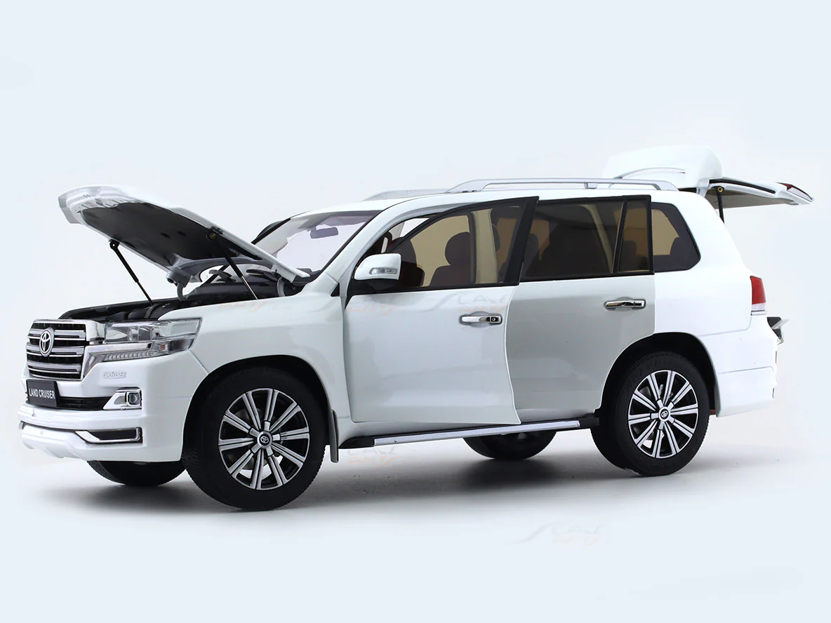 Toyota Land Cruiser LC200 white 1:18 Kengfai diecast Scale Model car - Image 9