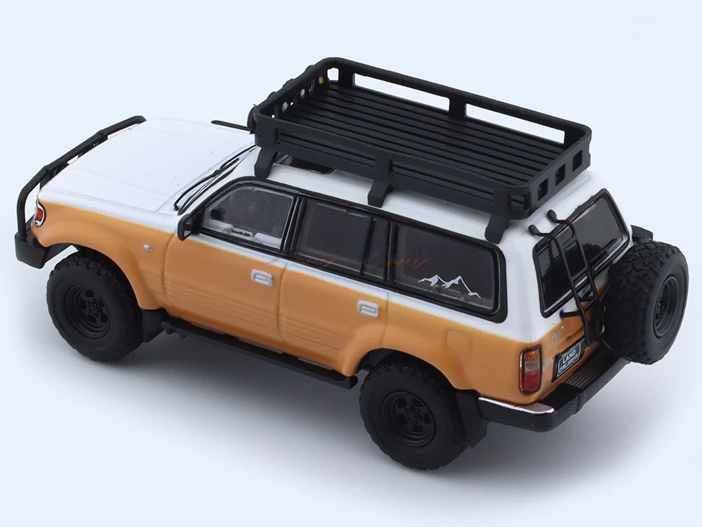 Toyota Land Cruiser LC80 VX Turbo 1:64 GCD diecast scale model car - Image 8