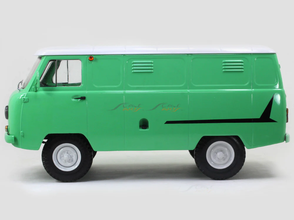 UAZ 452 3741 green 1:18 Premium ClassiXXs diecast Scale Model Van - Image 2