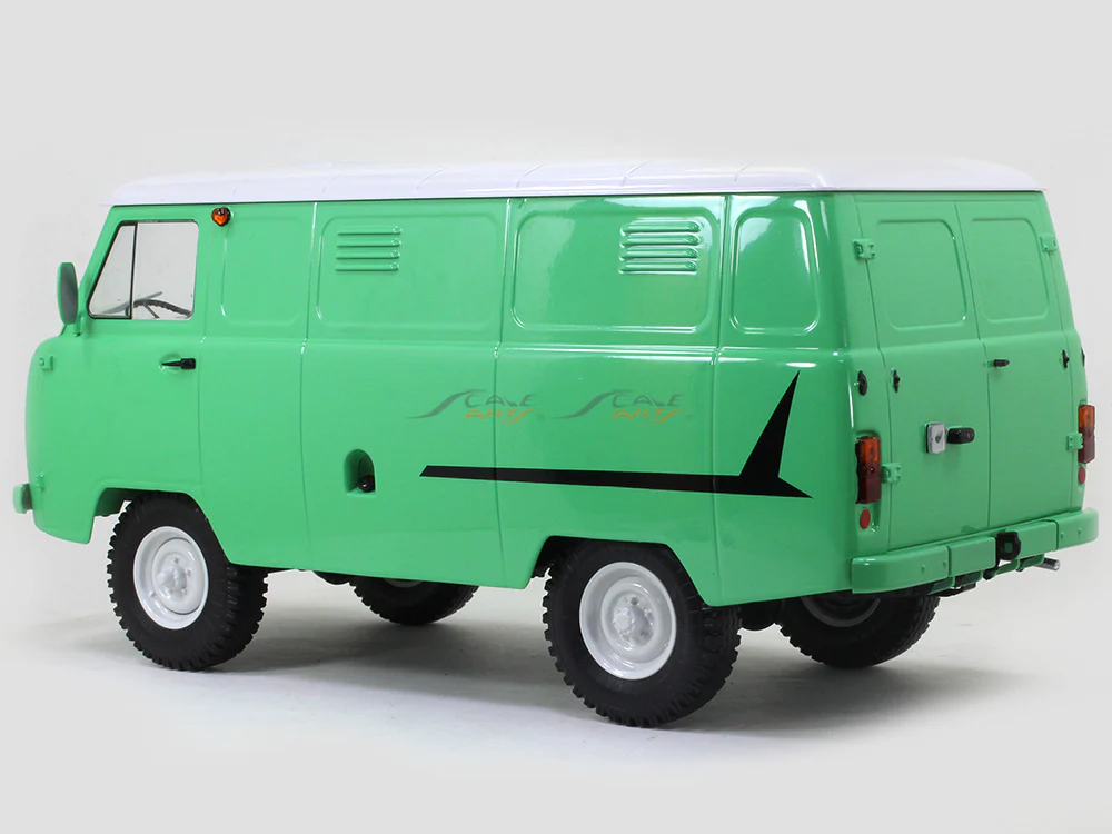 UAZ 452 3741 green 1:18 Premium ClassiXXs diecast Scale Model Van - Image 3