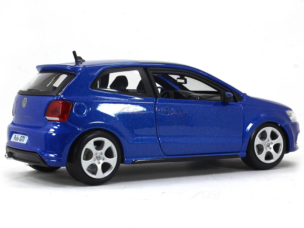 Volkswagen Polo MK5 GTI blue 1:24 Bburago diecast scale model car - Image 4
