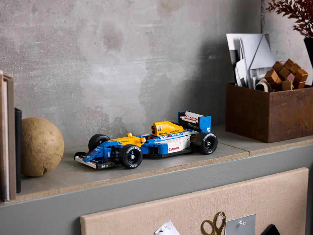 Williams Racing FW14B Nigel Mansell F1 Race Car : LEGO set - Image 4