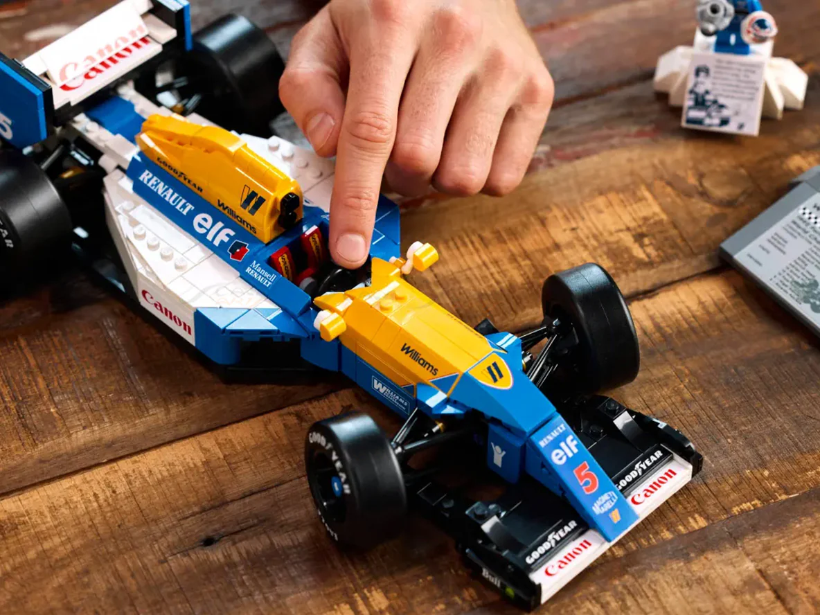 Williams Racing FW14B Nigel Mansell F1 Race Car : LEGO set - Image 5