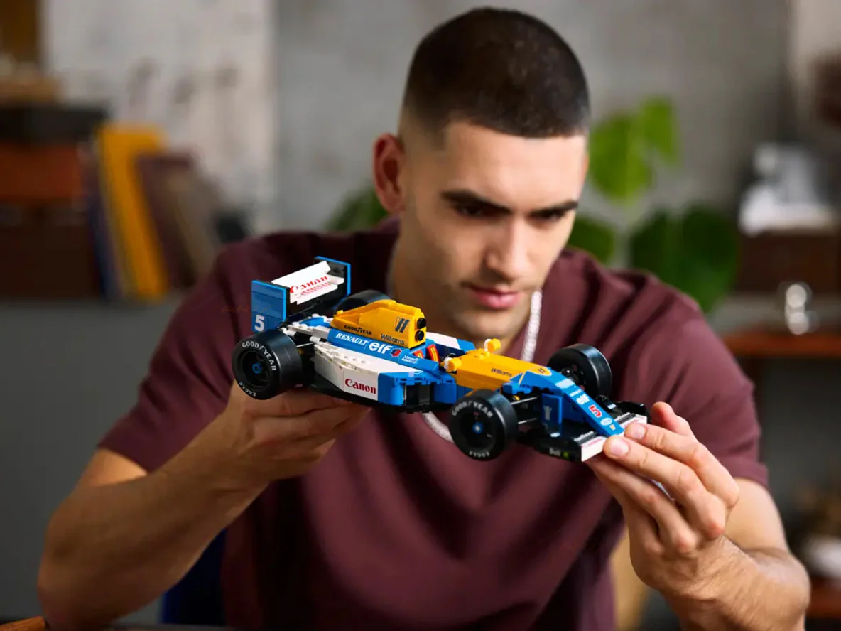 Williams Racing FW14B Nigel Mansell F1 Race Car : LEGO set - Image 6