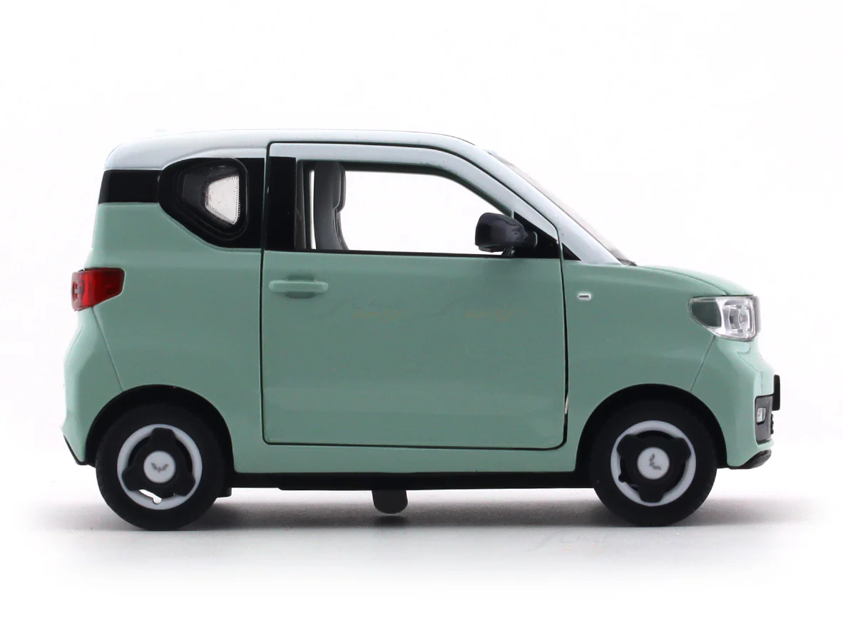 Wuling Micro EV electric car 1:24 diecast toy car alloy toy - Image 8