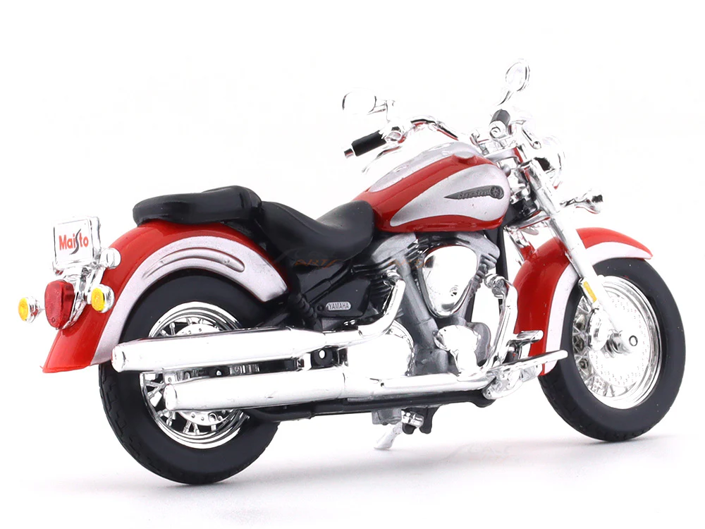Yamaha Road Star 1:18 Maisto Scale Model bike collectible - Image 4